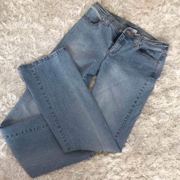 Stretch, lt blue jeans, boot cut, size 6 - Picture 1 of 3